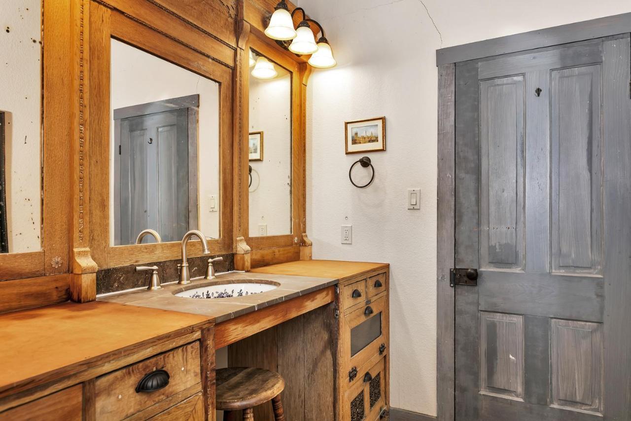 Adams Travis - 1B1Ba, Pet Friendly With Fee, Walk To Main Villa Fredericksburg Exterior photo